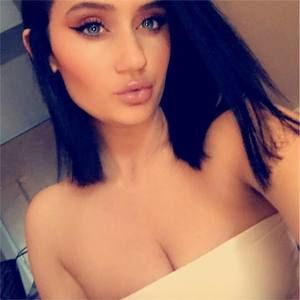 Meet your Posher, Brooke